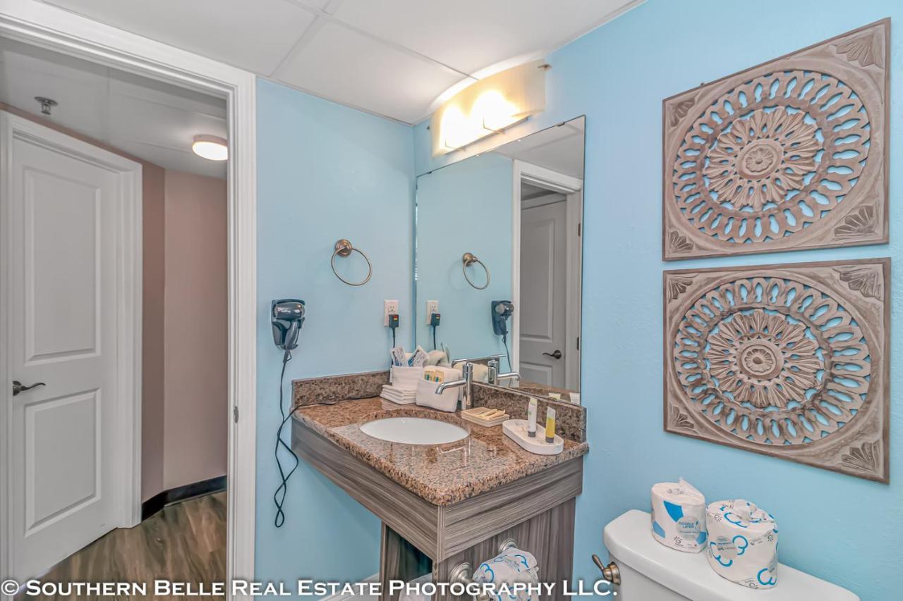 Ocean View Double Suite With Beautiful Decor And Accents Caravelle Resort 1504 Sleeps 6 Guests Миртъл Бийч Екстериор снимка